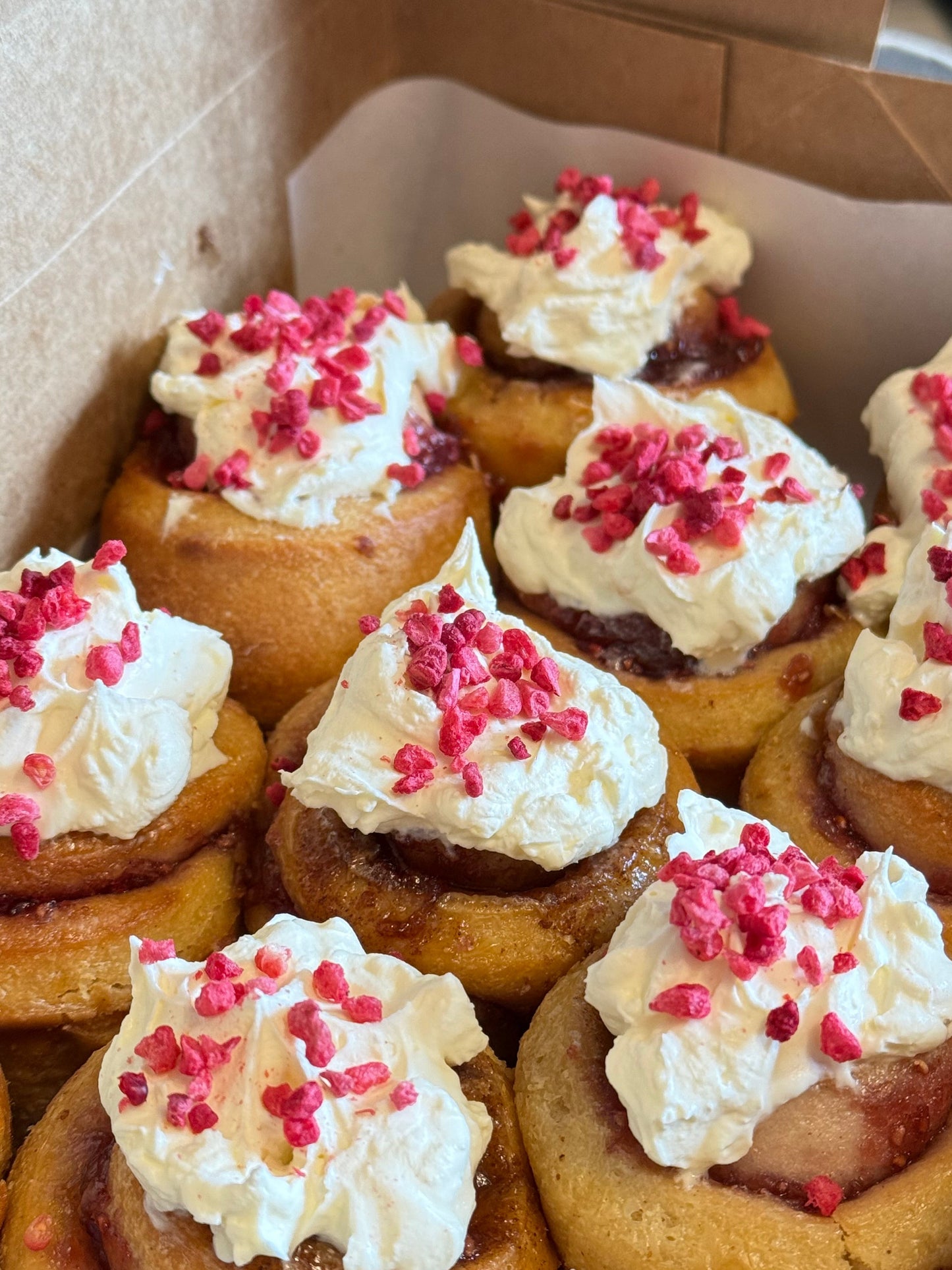 Scone-style cinnamon bun